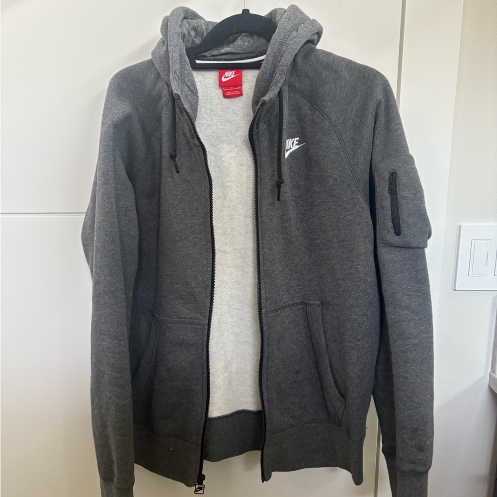 Nike Men's Gray Hoodie Sweater AW77